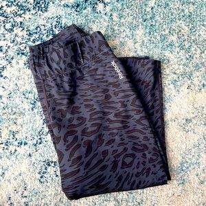 Reebok capri leggings size M